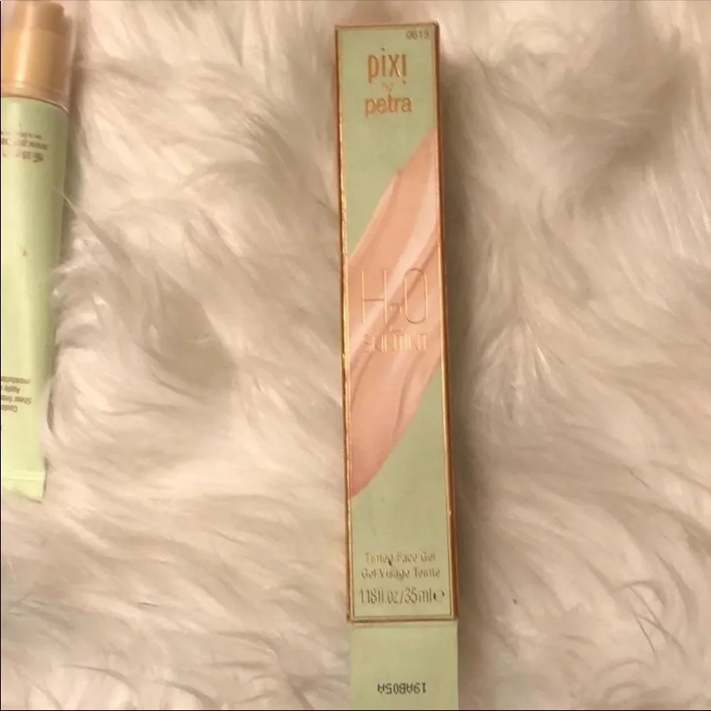 Pixi H20 Skintint Foundation 1.18 floz No. 1 Cream